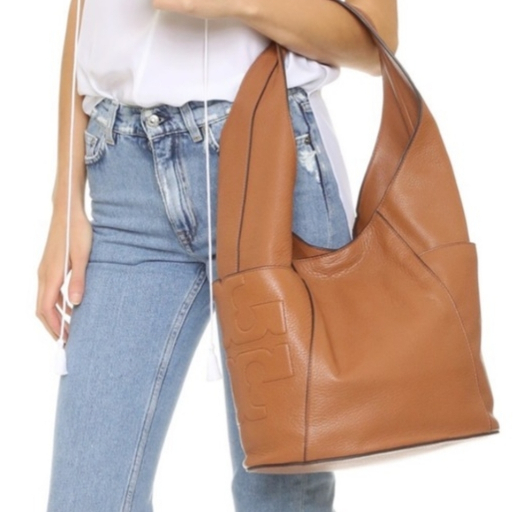 Tory burch  bombe t hobo bag rare